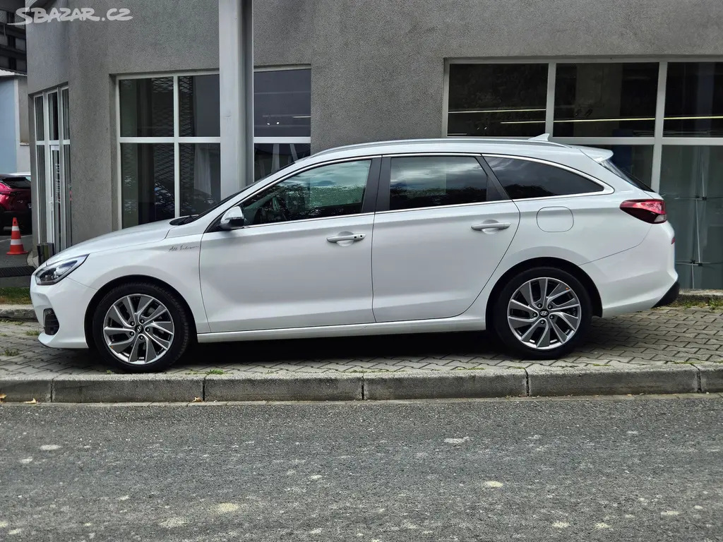 Hyundai i30, 1,4 T-GDi DCT, All Inclusive,Č - fotka 2