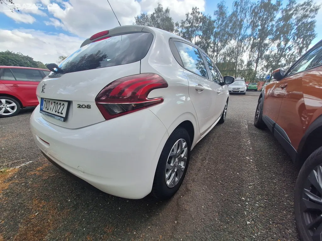 Peugeot 208 - fotka 5