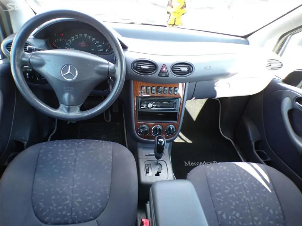 Mercedes-Benz A 160 1,6i- AUTOMAT - fotka 5