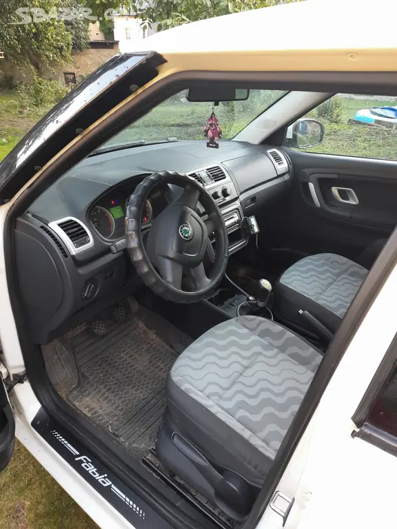 Škoda Fabia 1.2 htp 44 kw 2010 - fotka 5