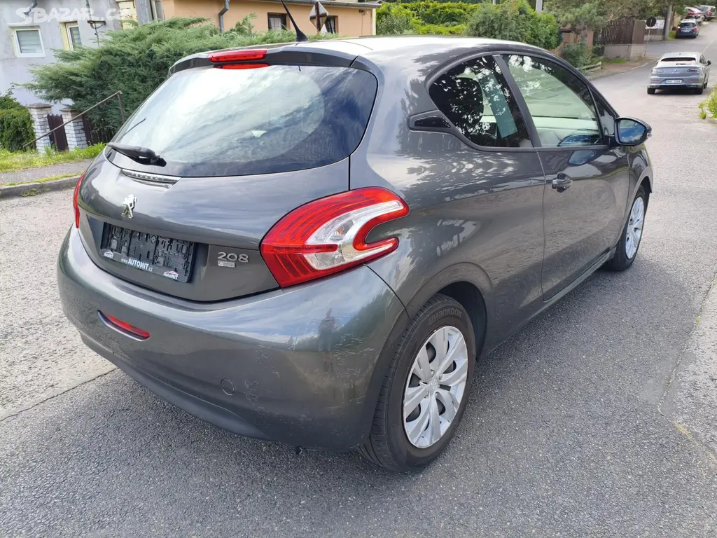 Peugeot 208, 1,6 eHDI 68Kw - fotka 6