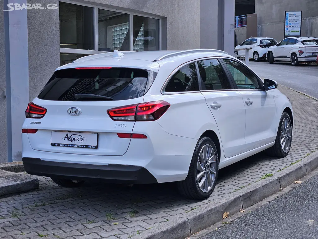 Hyundai i30, 1,4 T-GDi DCT, All Inclusive,Č - fotka 5