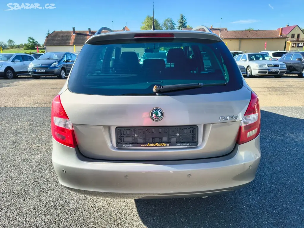 Škoda Fabia, 1,4L,16V,63kW,klima - fotka 6