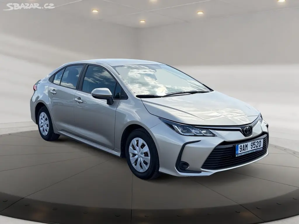 Toyota Corolla, ACTIVE 1.5DF 92kW CZ DPH - fotka 3