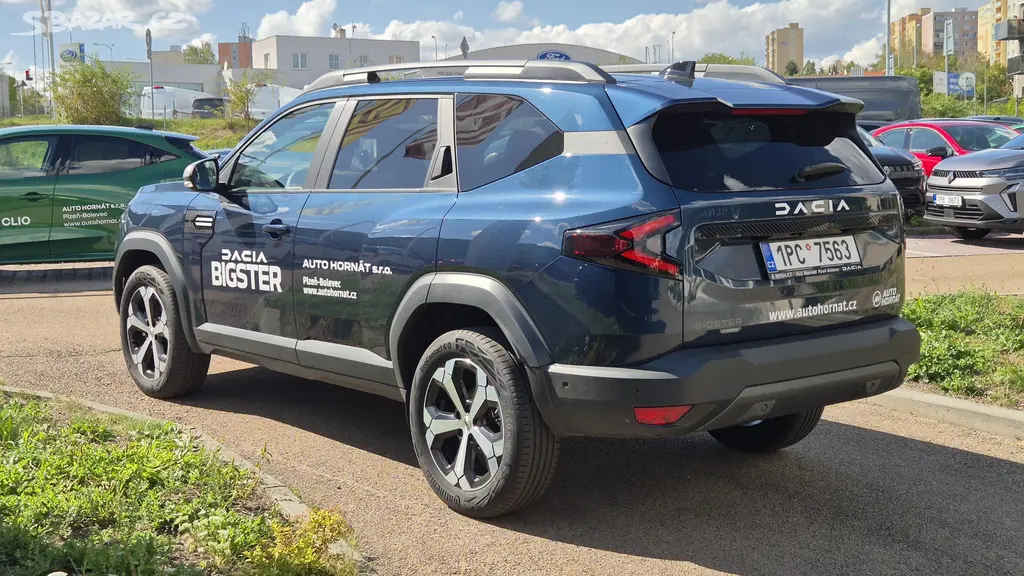 Dacia Bigster, Journey hybrid 155 - fotka 4
