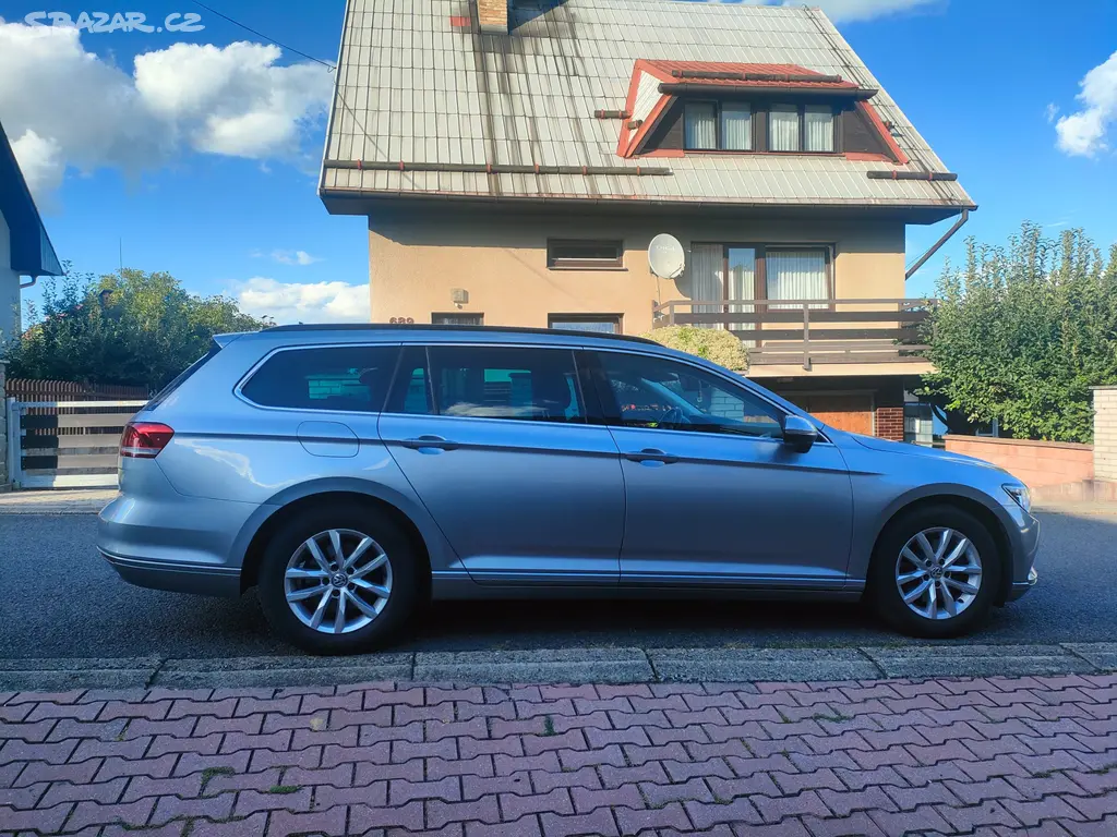 VW Passat variant 2.0 TDI, model 2019 - fotka 4