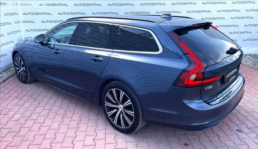 Volvo V90, 2,0 i,145kW,MHEV core,STK 4/28 - fotka 5