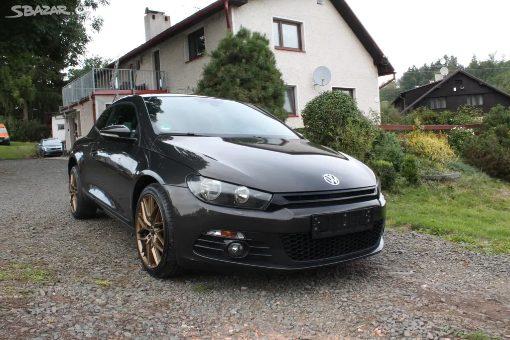 Volkswagen Scirocco 1,4 TSi 118 Kw DSG, Sport - fotka 2