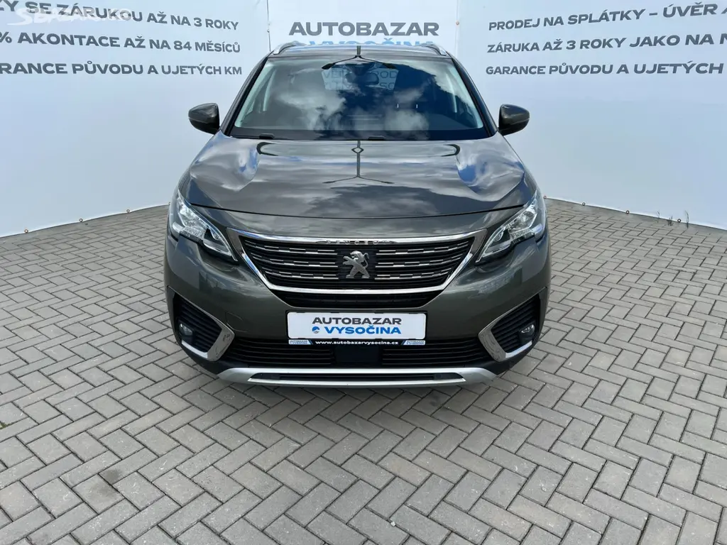 Peugeot 5008, 1.2PT 96kW ALLURE+ 7-míst - fotka 2