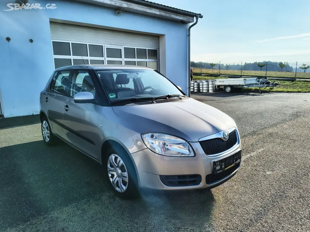 Škoda Fabia, 1,2l, 51kW, klima - fotka 3