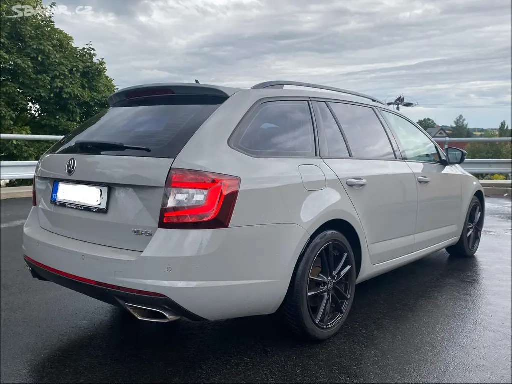 Škoda Octavia RS 3 169 kW - fotka 3