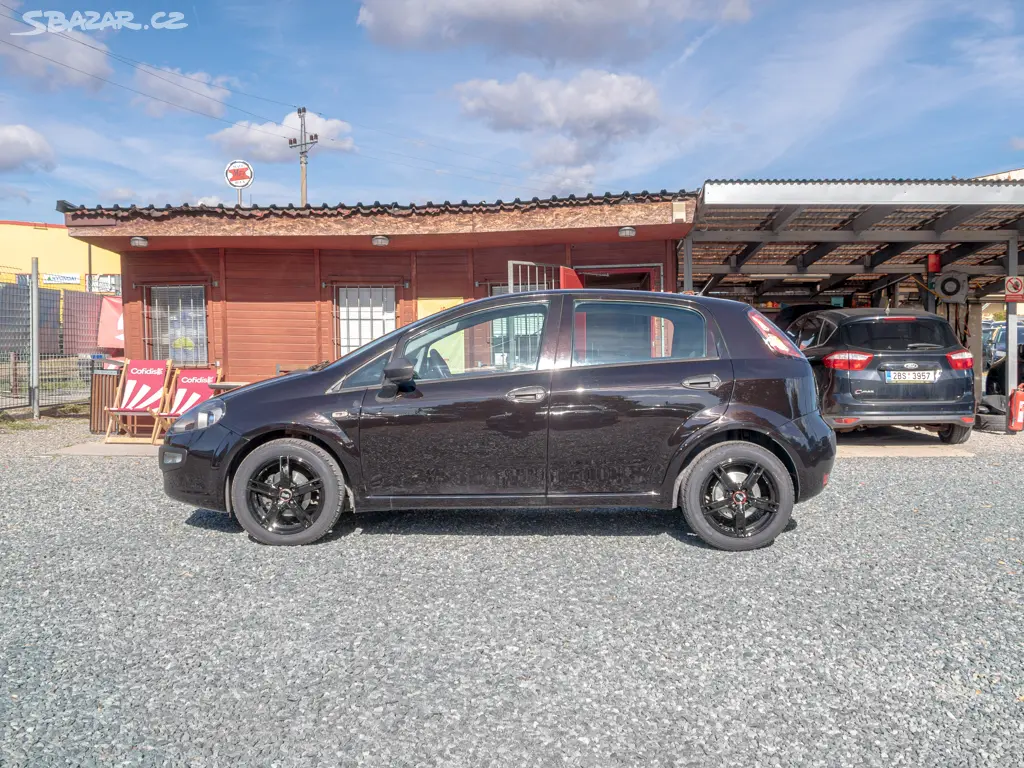 Fiat Punto Evo 1.4i 55KW PO VELKÉ SERVISU