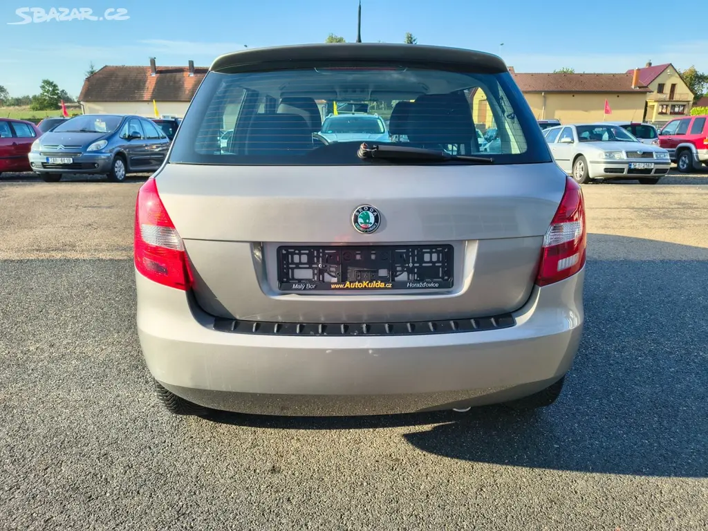 Škoda Fabia, 1,2l, 51kW, klima - fotka 6
