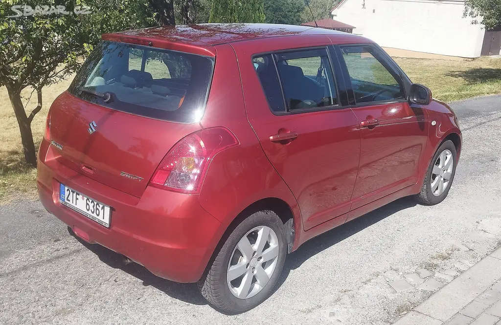 Suzuki Swift 1.3 / 2010 - fotka 5