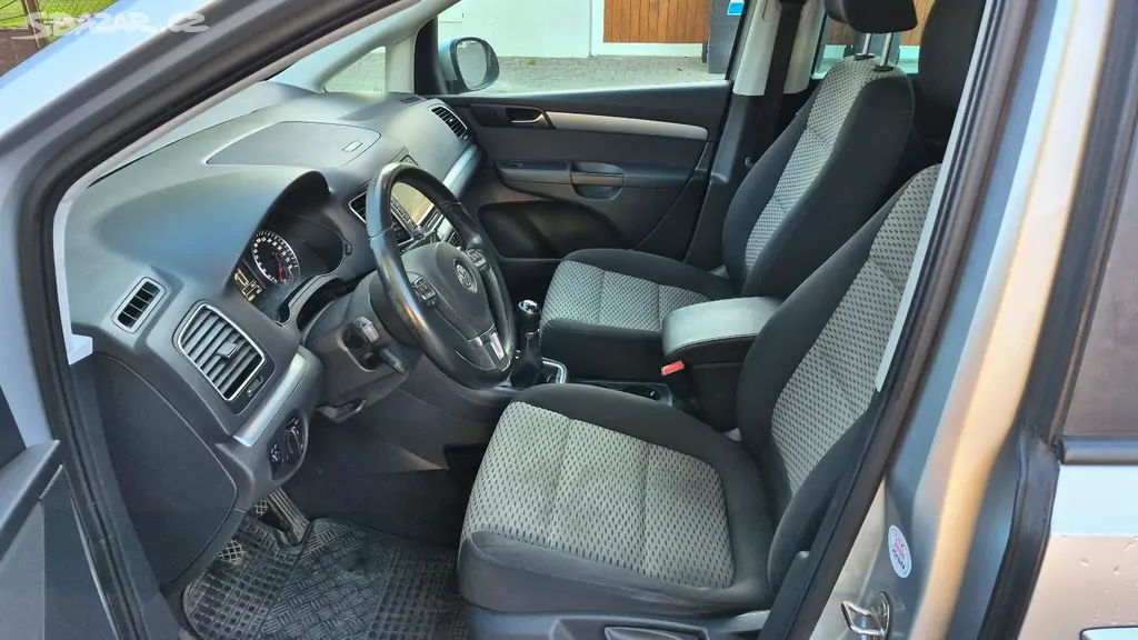 Volkswagen Sharan, 2.0TDi 103 kw CFFB 7míst11/2013 - fotka 2