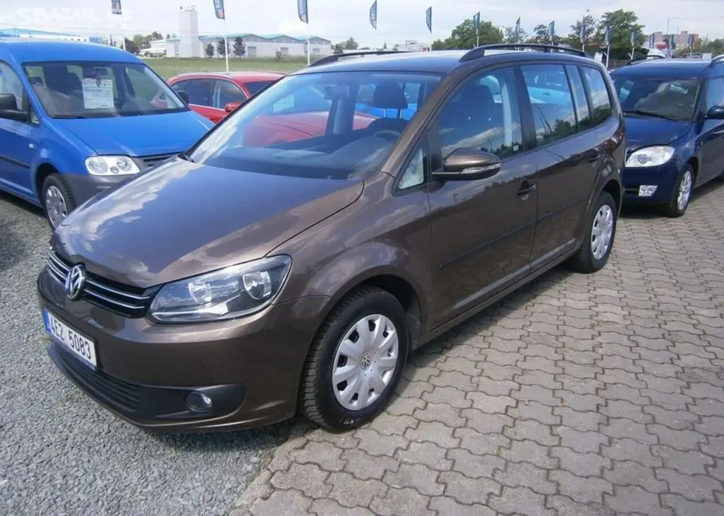 Volkswagen Touran 1.6TDi CZ,1.maj,serviska,2x ko - fotka 3