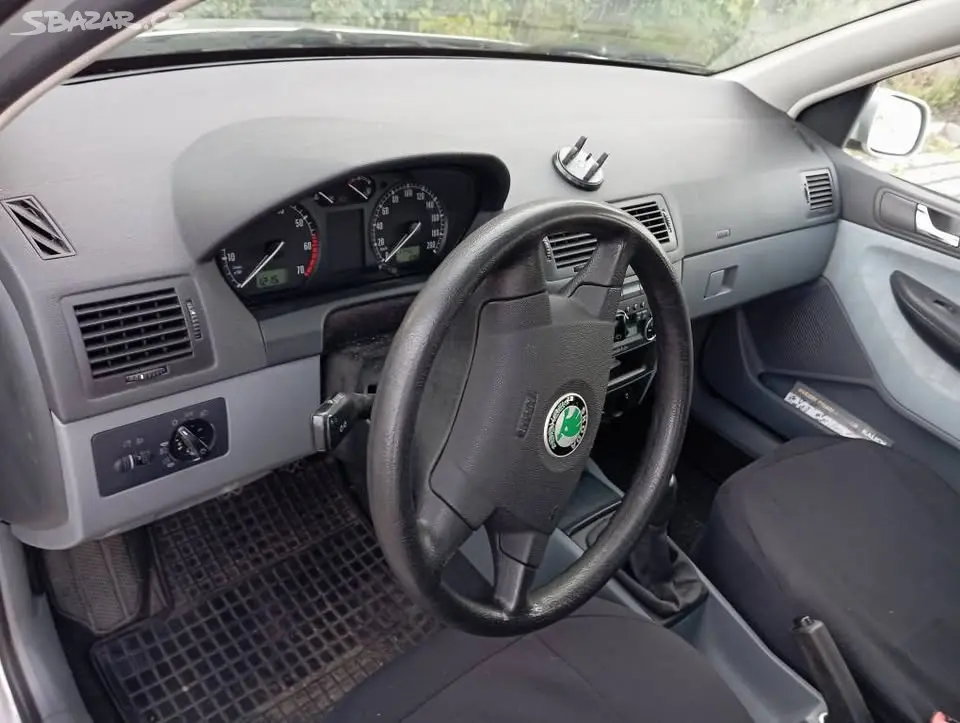 Škoda Fabia 1.4 MPI - fotka 3