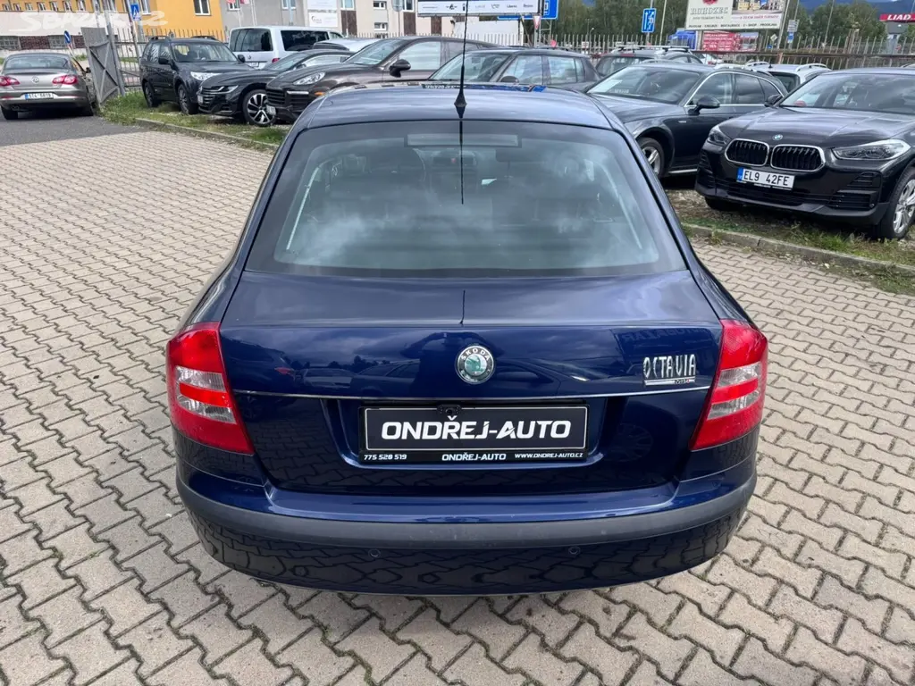 Škoda Octavia, 1,6 MPI 75 KW NOVÁ STK - fotka 4