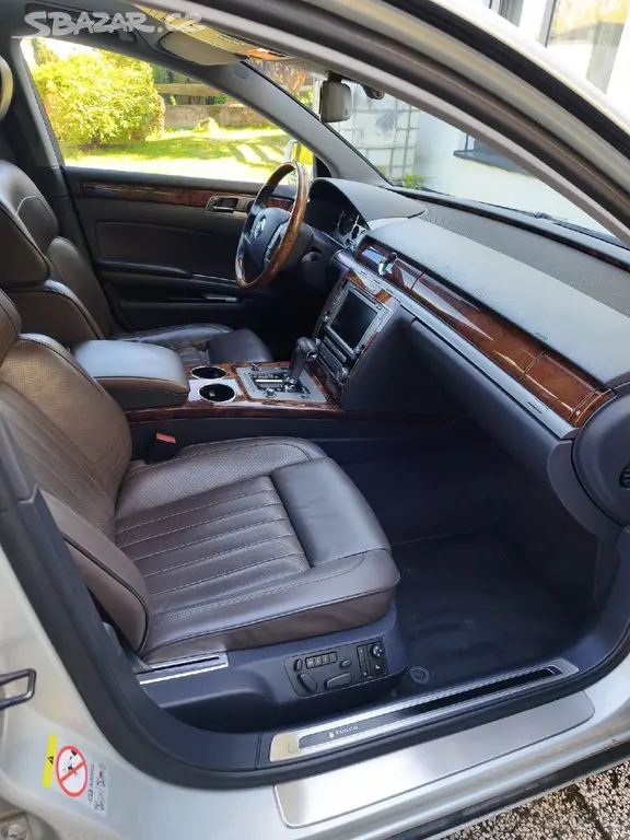 Volkswagen Phaeton 4,2 V8 - fotka 5