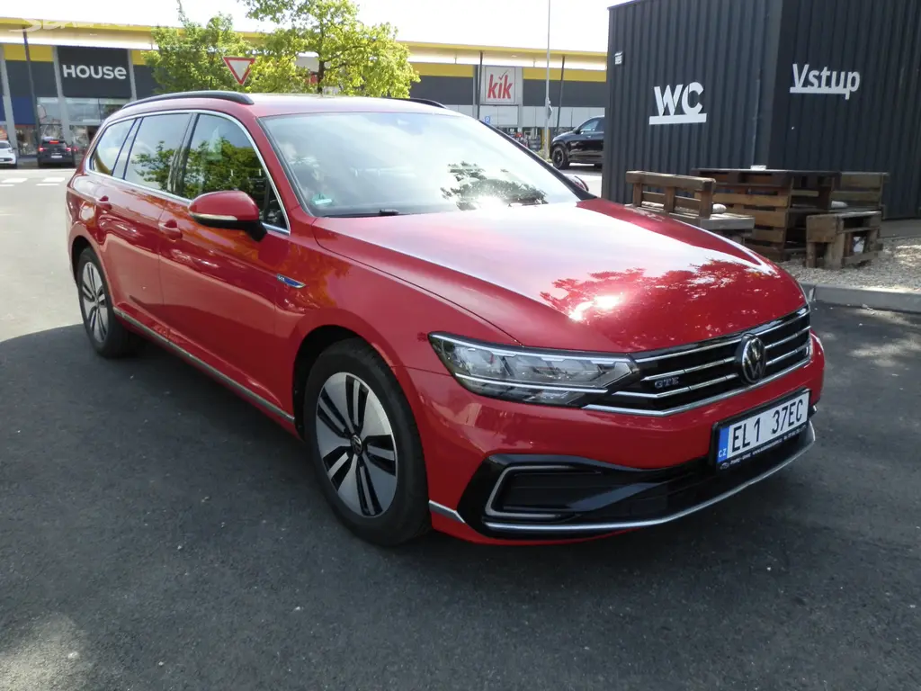 Volkswagen Passat 1,4GTE Plug in hybrid BUSINESS - fotka 3