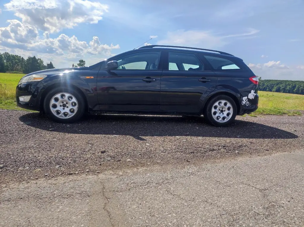 Ford Mondeo Mk4 combi 2008 2.0i/107kW - fotka 5