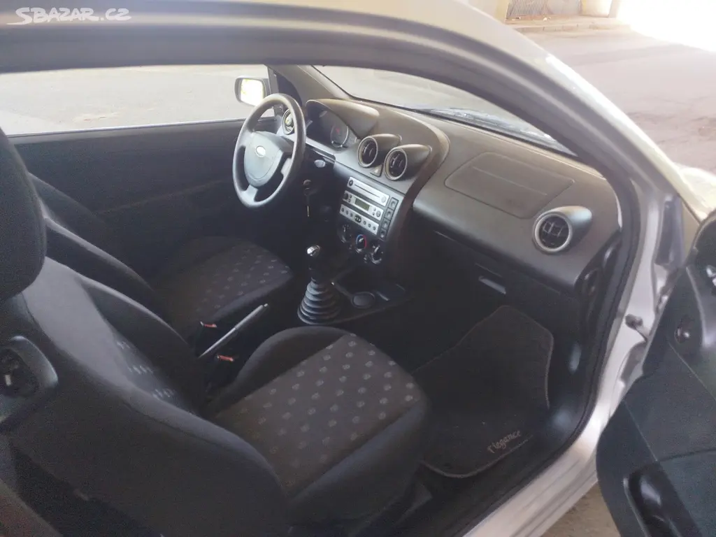 Ford fiesta - fotka 6