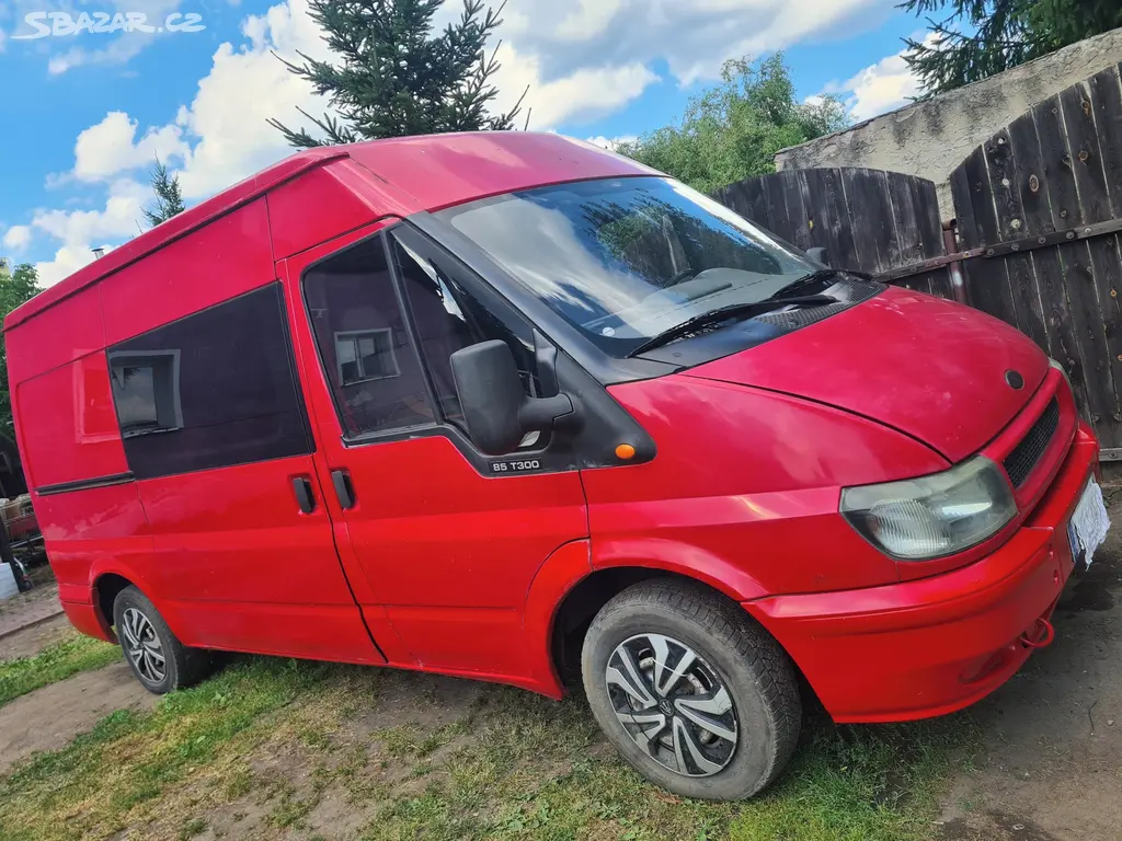 Transit 2.0 TDDi,2006,motor supr 182tis km,bez STK