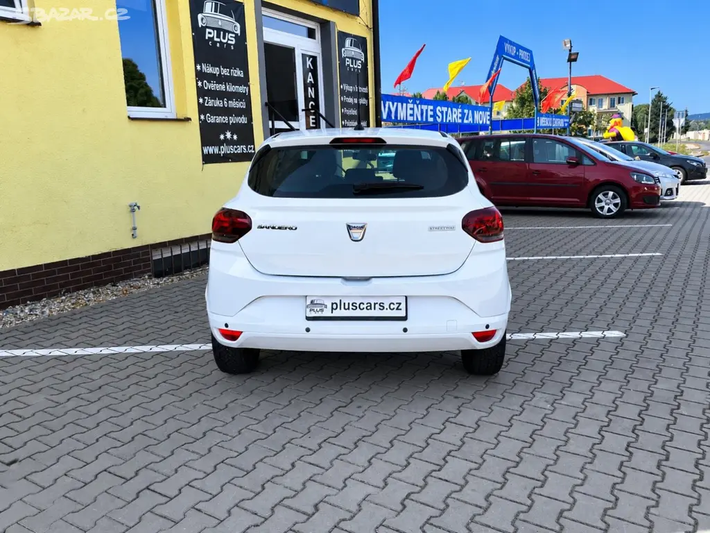 Dacia Sandero, 1,0i (67kW)*STK DO 8/2028* - fotka 4