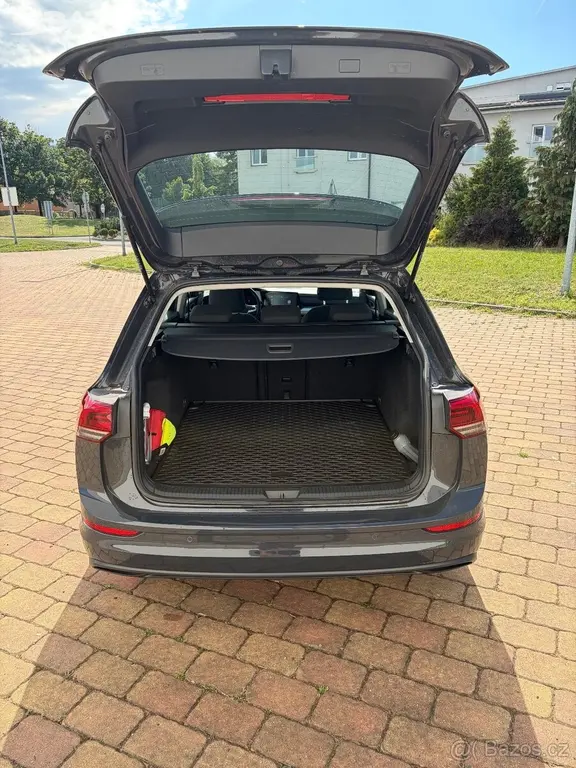 Volkswagen Golf 1,0 TSI 81 kW (110 k) - fotka 3