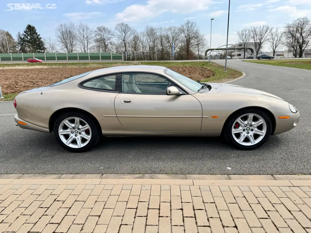 Jaguar XK8, 4.0 V8 AUTOMAT KŮŽE TEMPOMAT - fotka 6