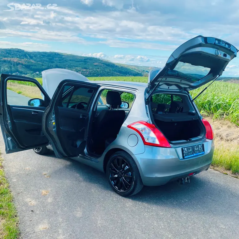 Suzuki Swift 1.2 69kw / HOTOVÝ SERVIS/ NOVÁ STK - fotka 6
