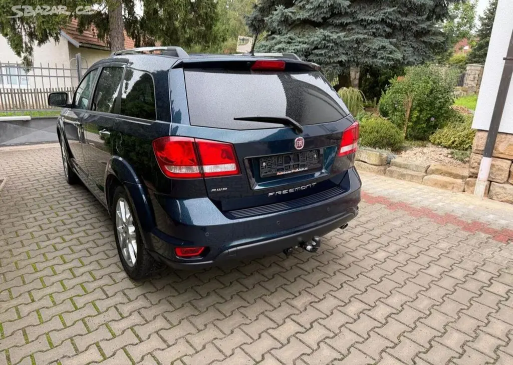 Fiat Freemont 2,0 D/125kw 4x4 , 7 Míst Tažné - fotka 6