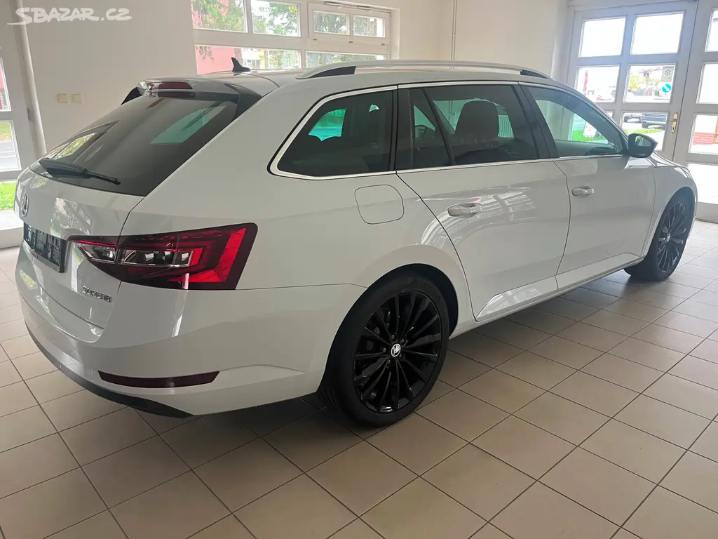 Škoda Superb III Laurin & Klement 2,0 Tdi 140kw - fotka 5