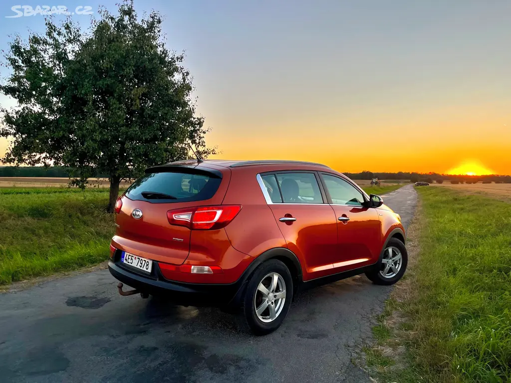 Kia Sportage 2.0 CRDi 4x4 (2011) 1. majitel - fotka 6