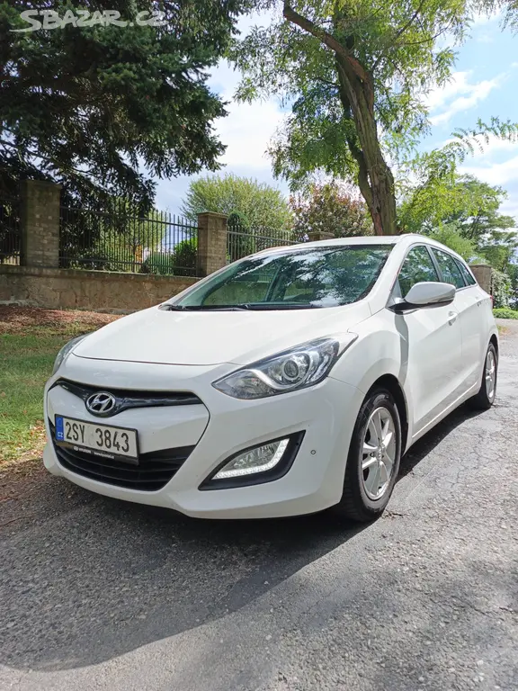 Hyundai i30 1.6 cvvt Trikolor kombi 2013