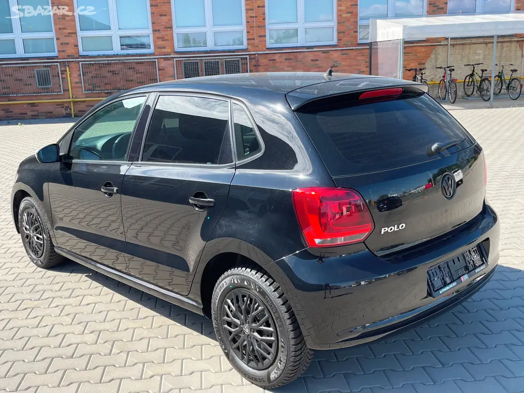 VOLKSWAGEN POLO 1.2i 44kW RV 2013 160tkm,nová STK - fotka 3