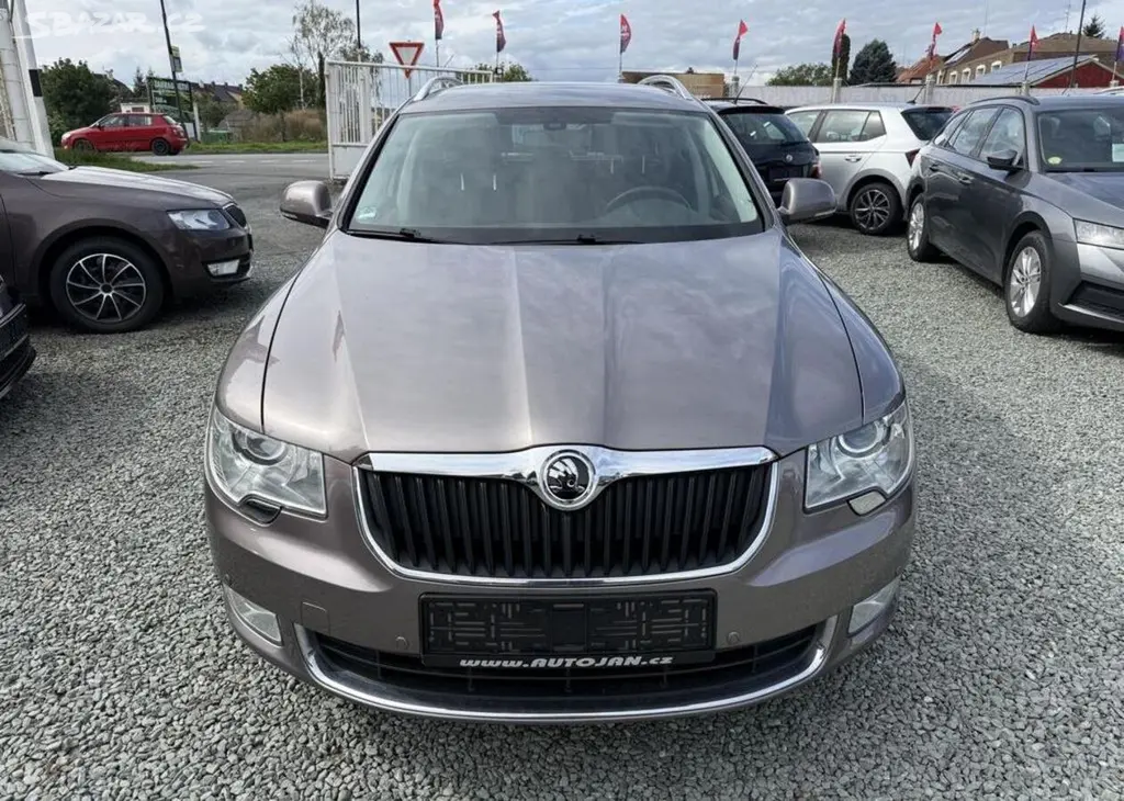 Škoda Superb 1.4 TSI ELEGANCE benzín manuální - fotka 2