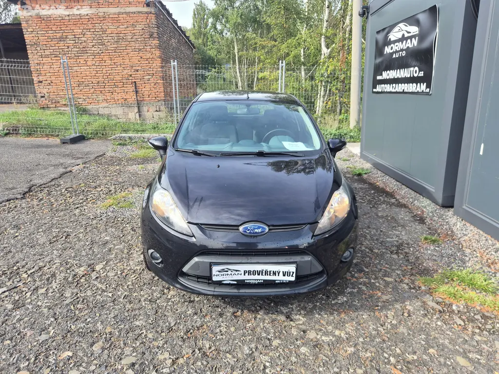 Ford Fiesta, 1.2i 44kW, klima - fotka 2