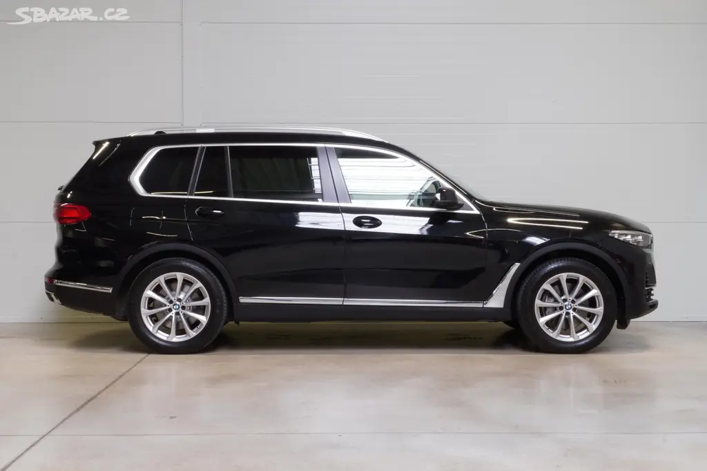 BMW X7, Xdrive40d,1MAJ,ČR,DPH,Tažné - fotka 4