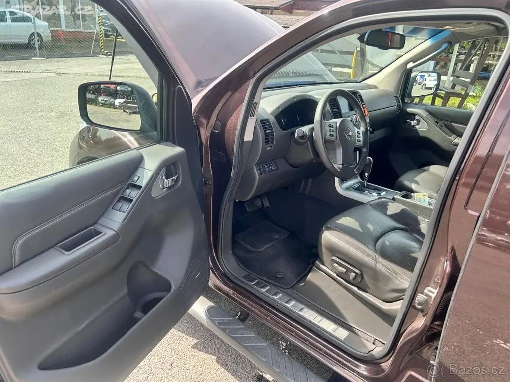 Nissan Navara 3,0 DCI - fotka 4
