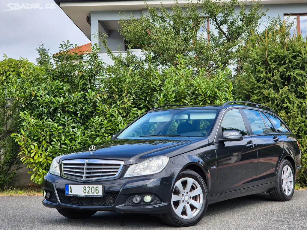 Mercedes-Benz C 2.2D Automat, top stav