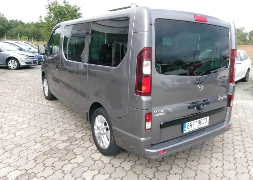 Opel Vivaro 1.6CDTi,Life,spaní,2x kola nafta - fotka 5