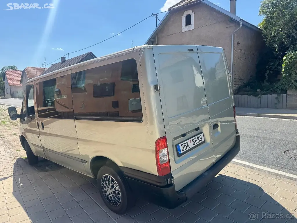 Ford Transit 9 míst - fotka 6