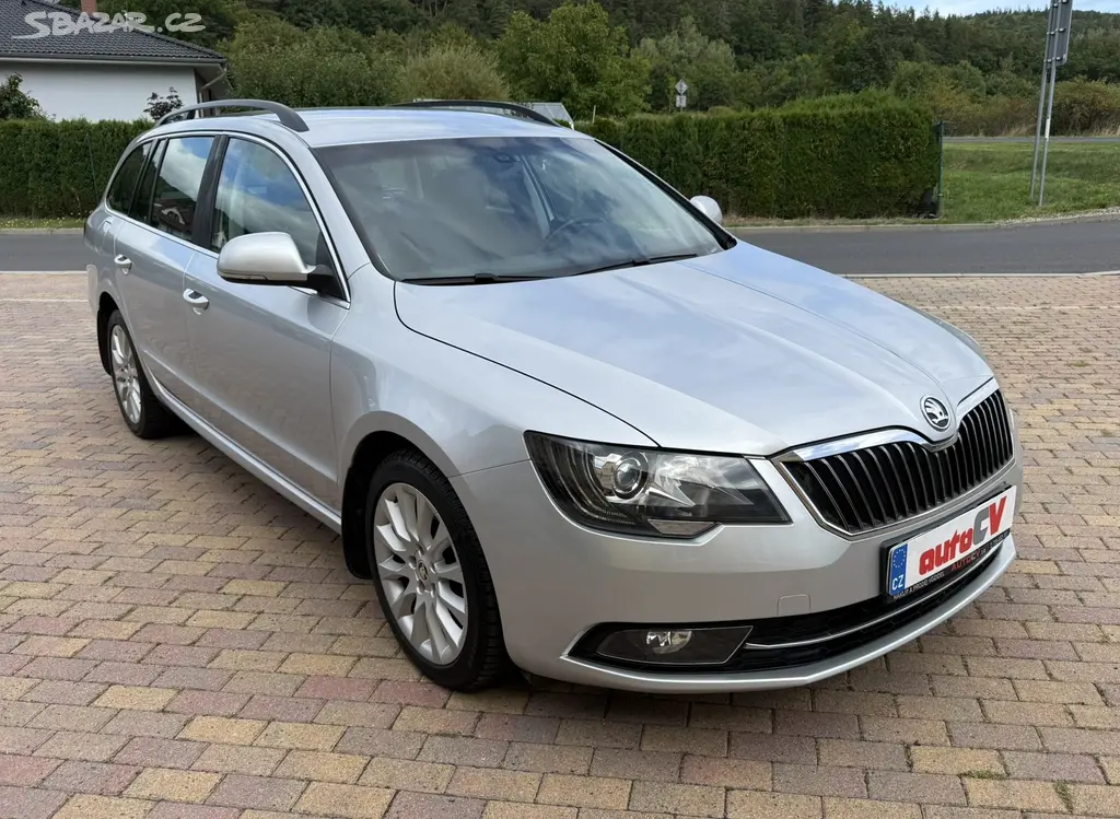 ŠKODA SUPERB II 2.0 TDI 125kW DSG-[telefon skryt]KM - fotka 4