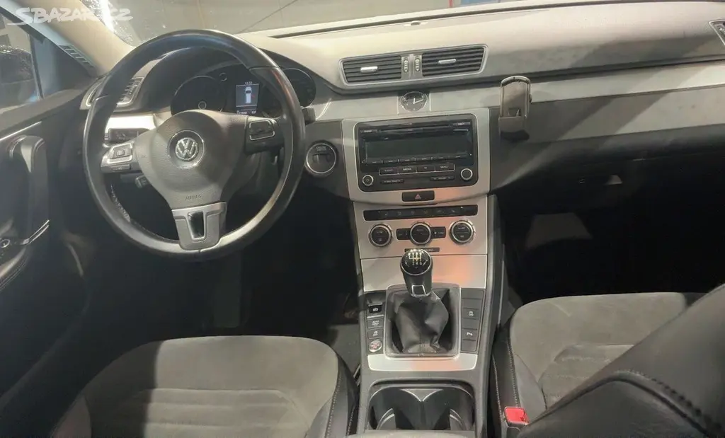 Volkswagen Passat, B7 2.0Tdi 103KW ALCANTR. HIGHL - fotka 3