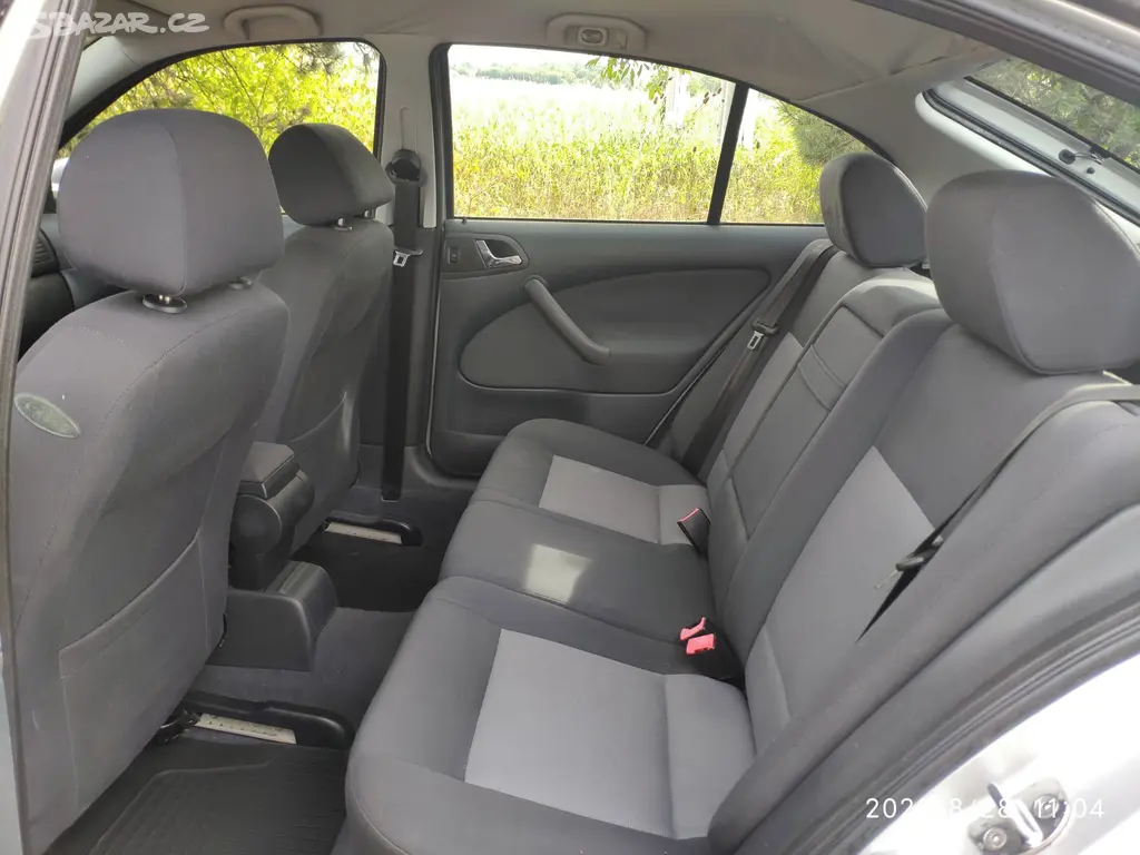 Škoda Octavia 1.6i MPI, NAJETO 186k km, NOVÁ STK - fotka 5