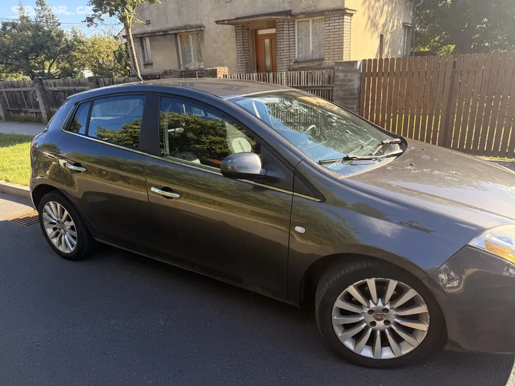 Fiat Bravo 1.9 JTD 88kW STK 05/2028, 185tis km - fotka 3