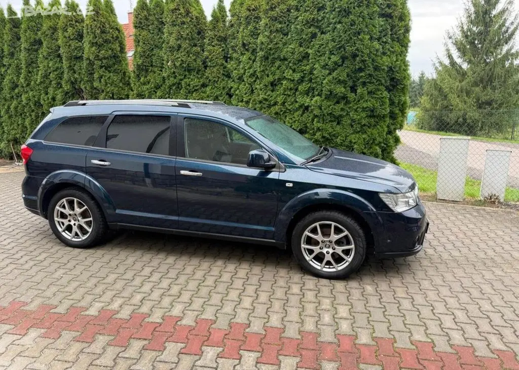 Fiat Freemont 2,0 D/125kw 4x4 , 7 Míst Tažné - fotka 2
