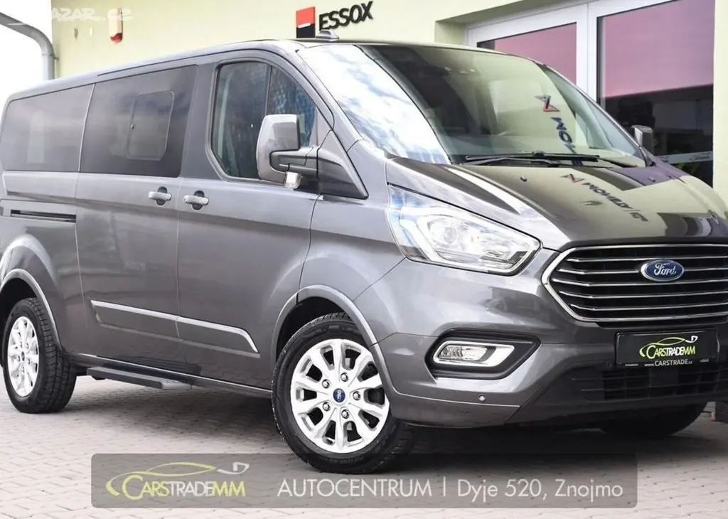 Ford Tourneo Custom 2.0EcoBlue 8.MÍST TITANIUM - fotka 6