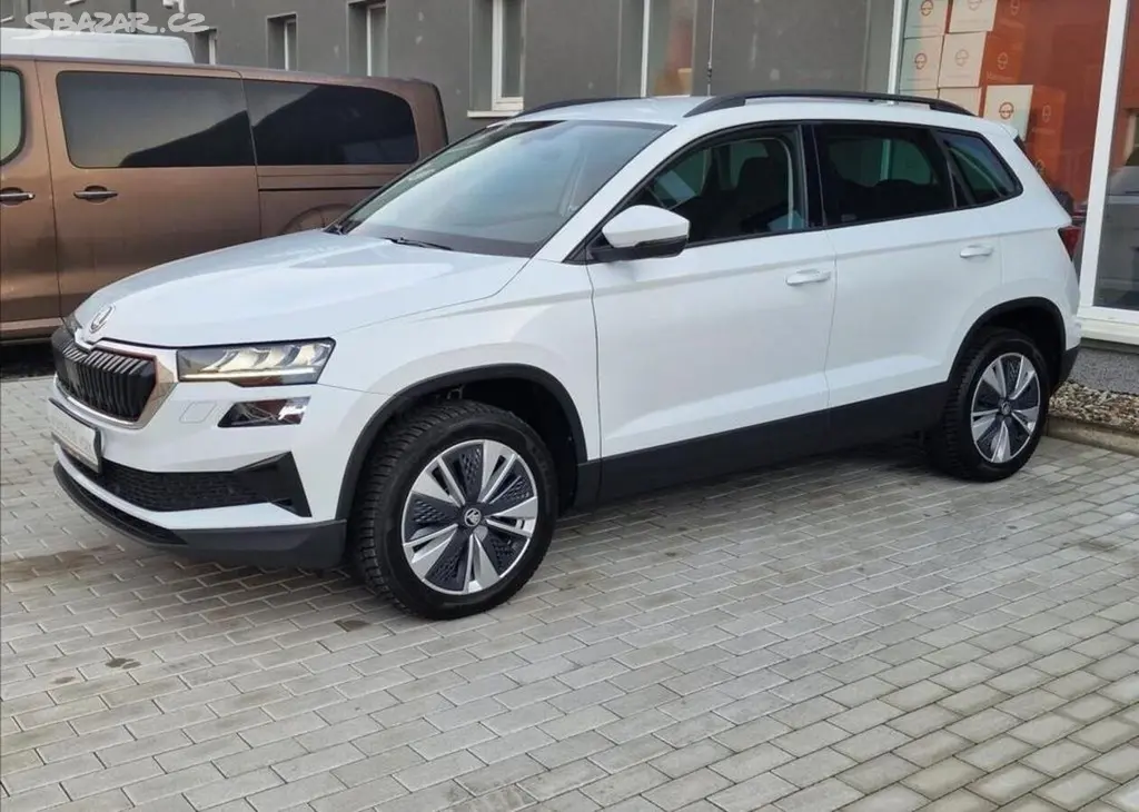 Škoda Karoq, 2.0TDI DSG Style,ČR,1.Majitel - fotka 2